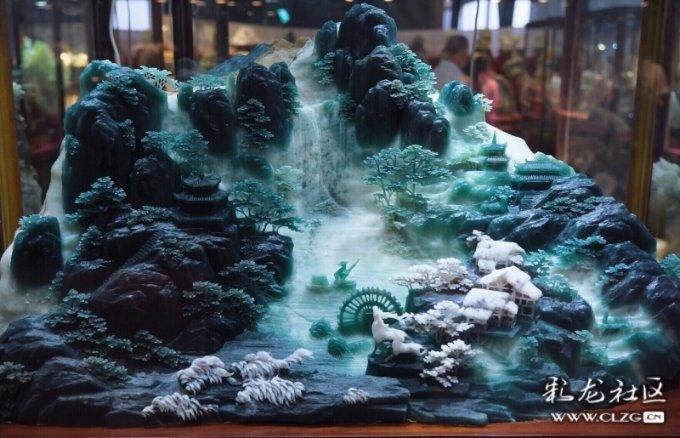 恐龙绝地逃生